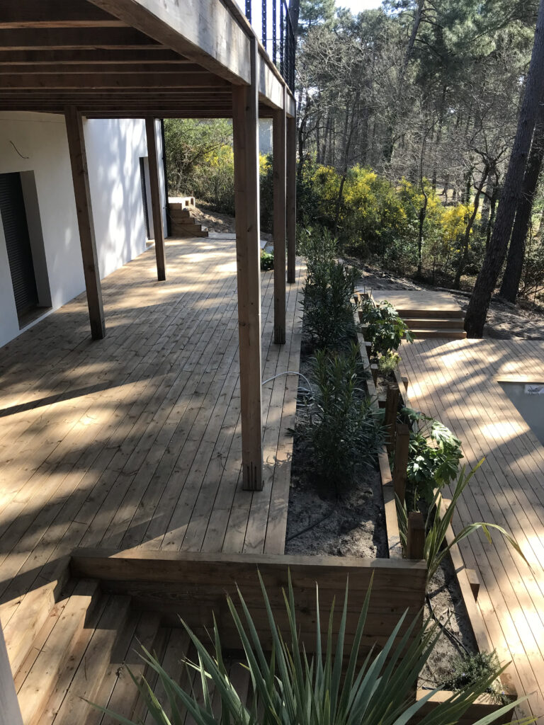 Terrasse-bois-pin classe 4-traverse paysagère-Biscarrosse-landes-gironde